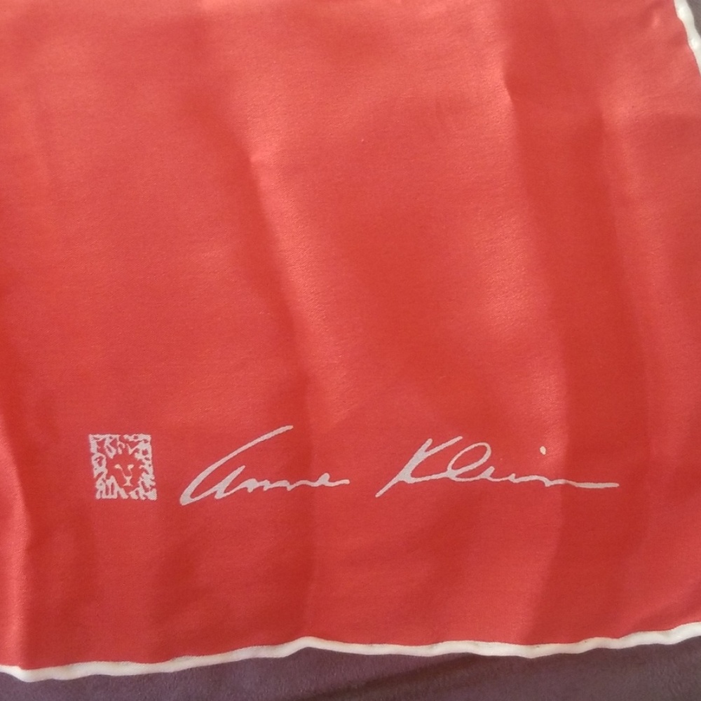 Anne Klein vintage Scarve